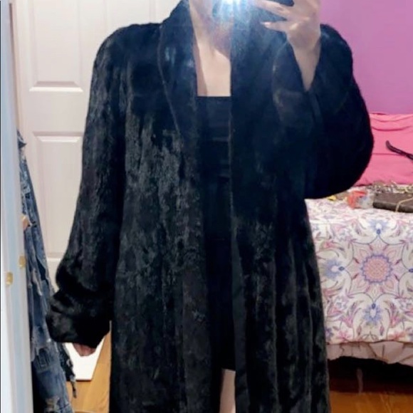Authentic Fur Coat - Picture 2 of 7